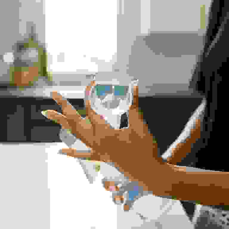 Extractor de Leche Manual, copa silicona SoftShape, c/Mam Boca Ancha 150ml Dr. Brown's