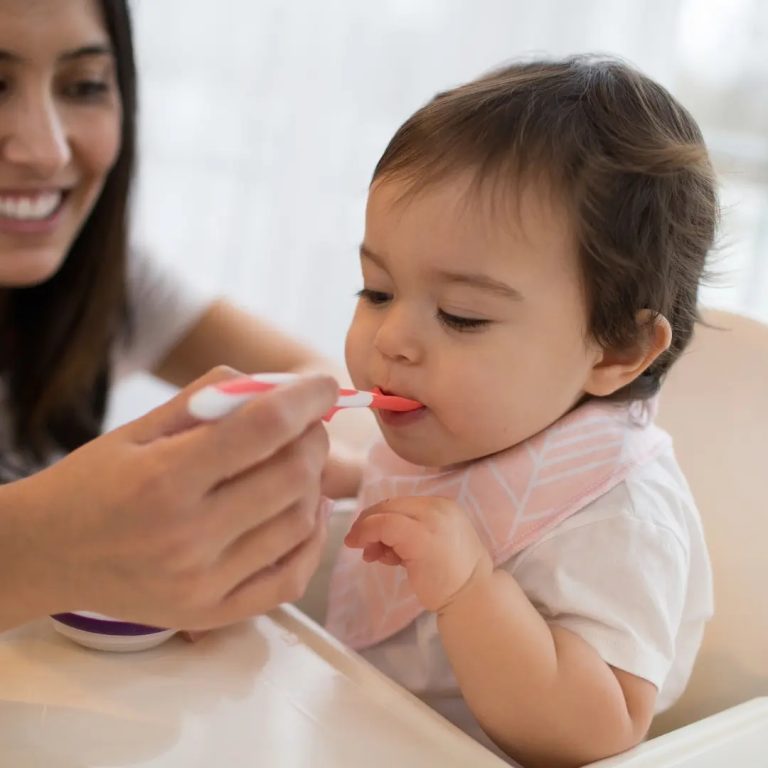 Pack 4 Cucharas punta blanda 4M+ Dr. Brown's