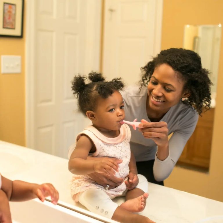 Cepillo de Dientes para Bebés y Niños Pequeños 0-3 años Elefante azul Dr.Brown's