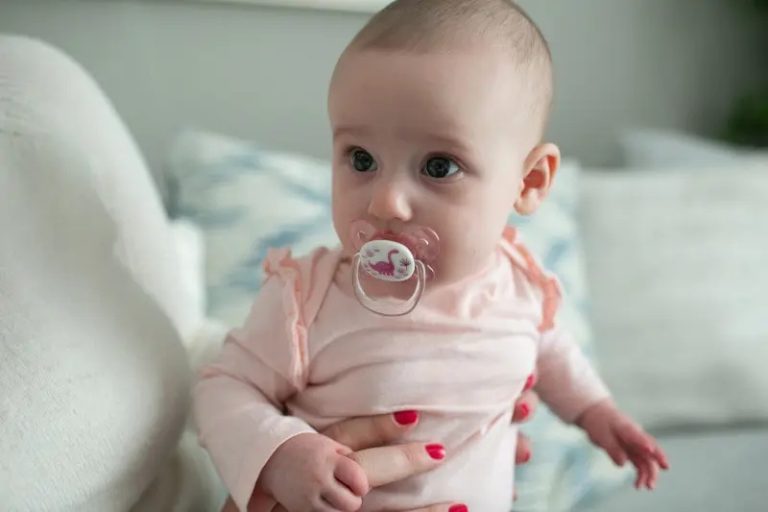 Chupete Prevent Noche Mariposa 6-18M 2UN Dr. Brown's