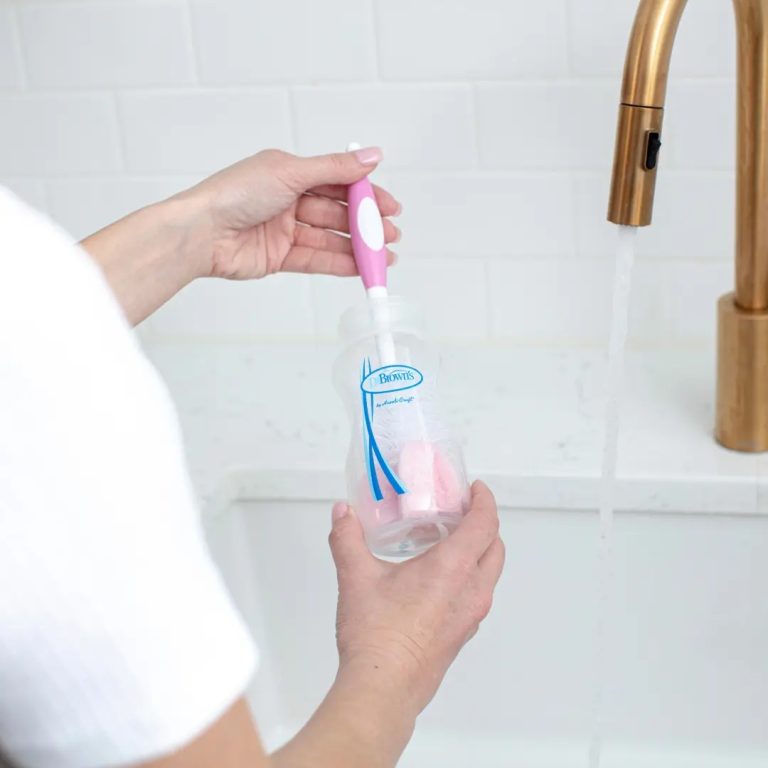 Cepillo Limpieza Mamadera morado Dr. Brown's