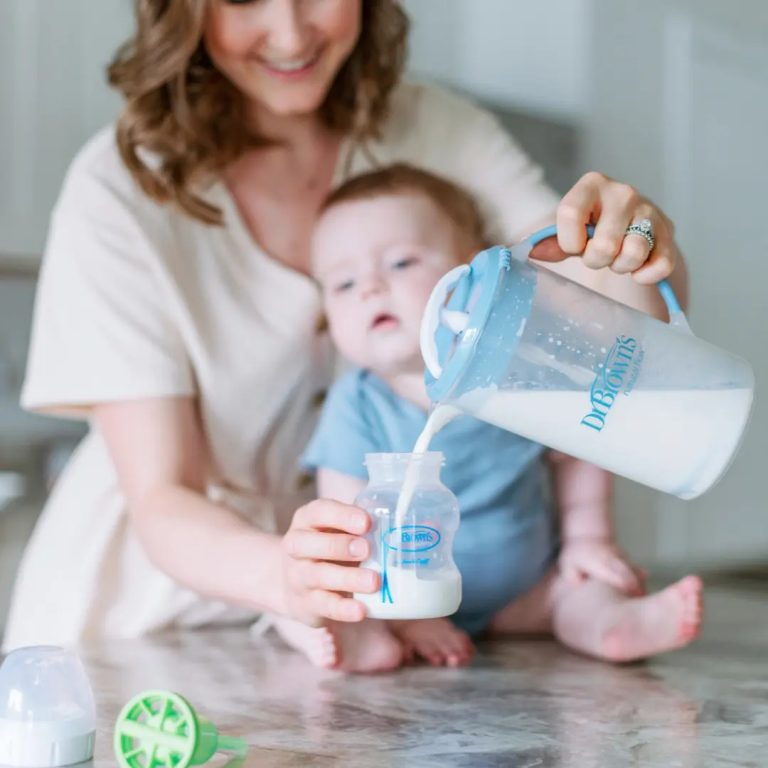 Jarra para Mezclar Leche Dr. Brown's