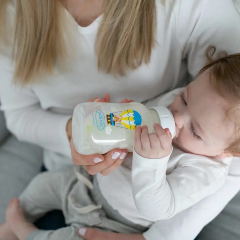 Mamadera Boca Ancha Options+ 330ml - Conejo en globo con Tetina 3M+ Dr. Brown's