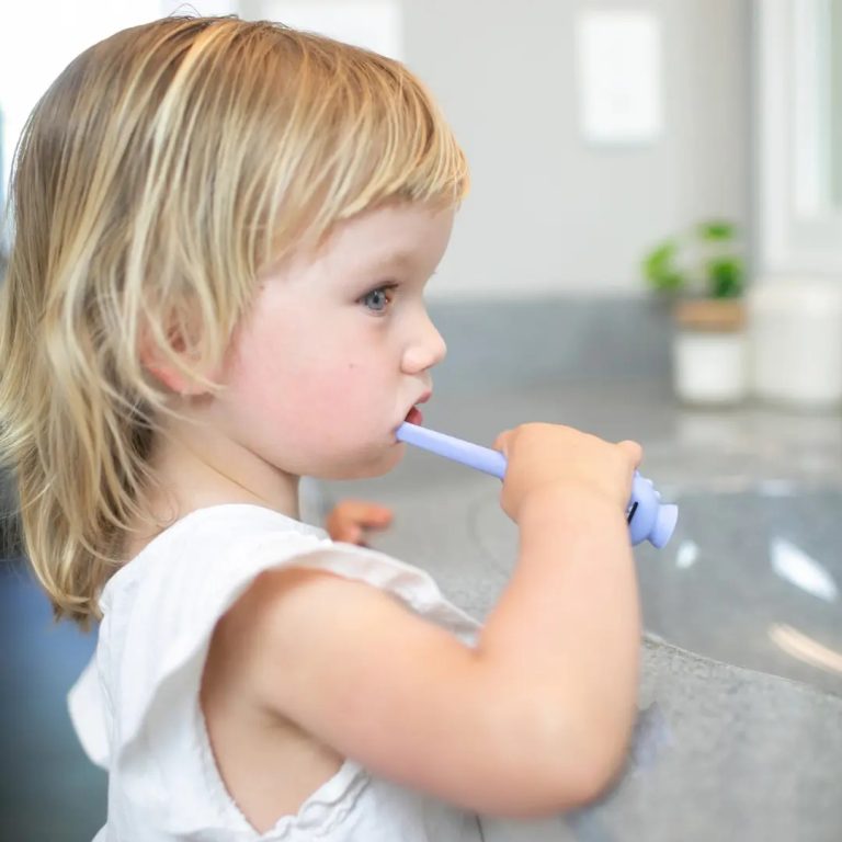 Cepillo de Dientes Bebés y Niños Pequeños 1-4 años, Monster, Morado Dr. Brown's