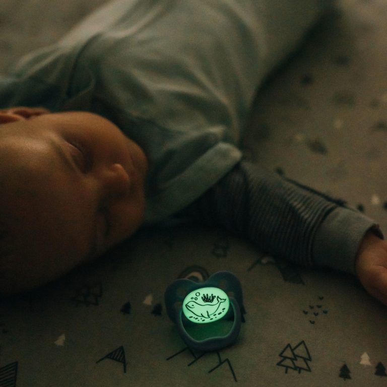 Chupete Advantage Noche, Océano Azul 0-6M, 2UN  Dr. Brown's